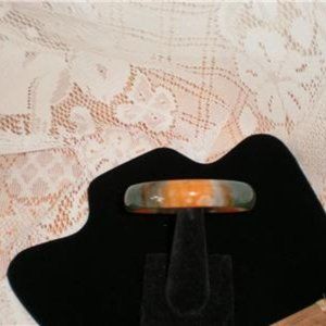 MULTI-COLOR AGATE BANGLE BRACELET